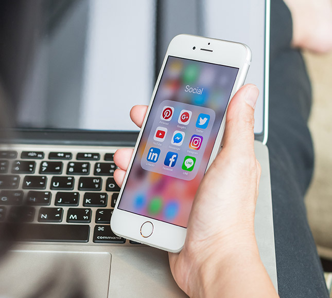 Social media Doel